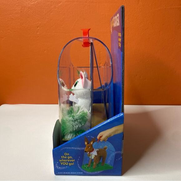 Elf Pets Travel Carrier with Exclusive Plush Bogie Character - Picture 6 of 9